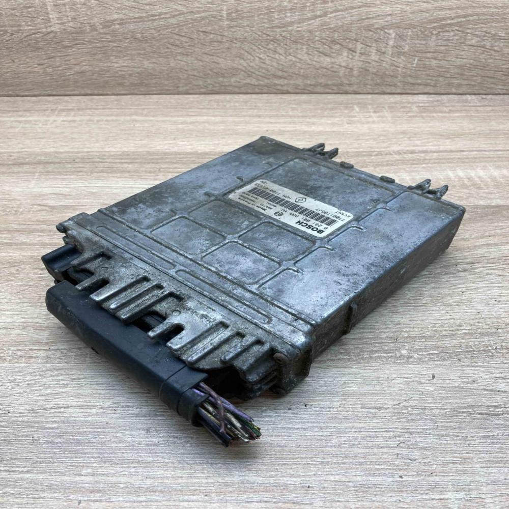 0281001809 7700110647  Engine control unit/module ECU Renault Scenic I
