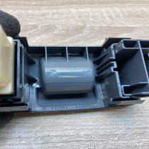 777197   Headlight level height control switch Toyota Yaris