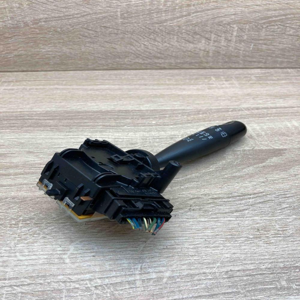 173647   Wiper control stalk Toyota Yaris