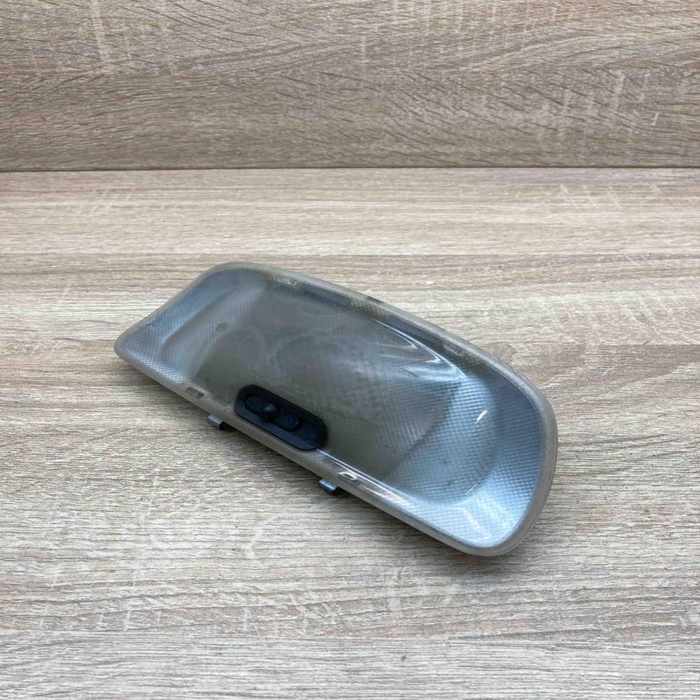 6388201501 2JA964021 00  Front seat light Mercedes-Benz Vito Viano W638