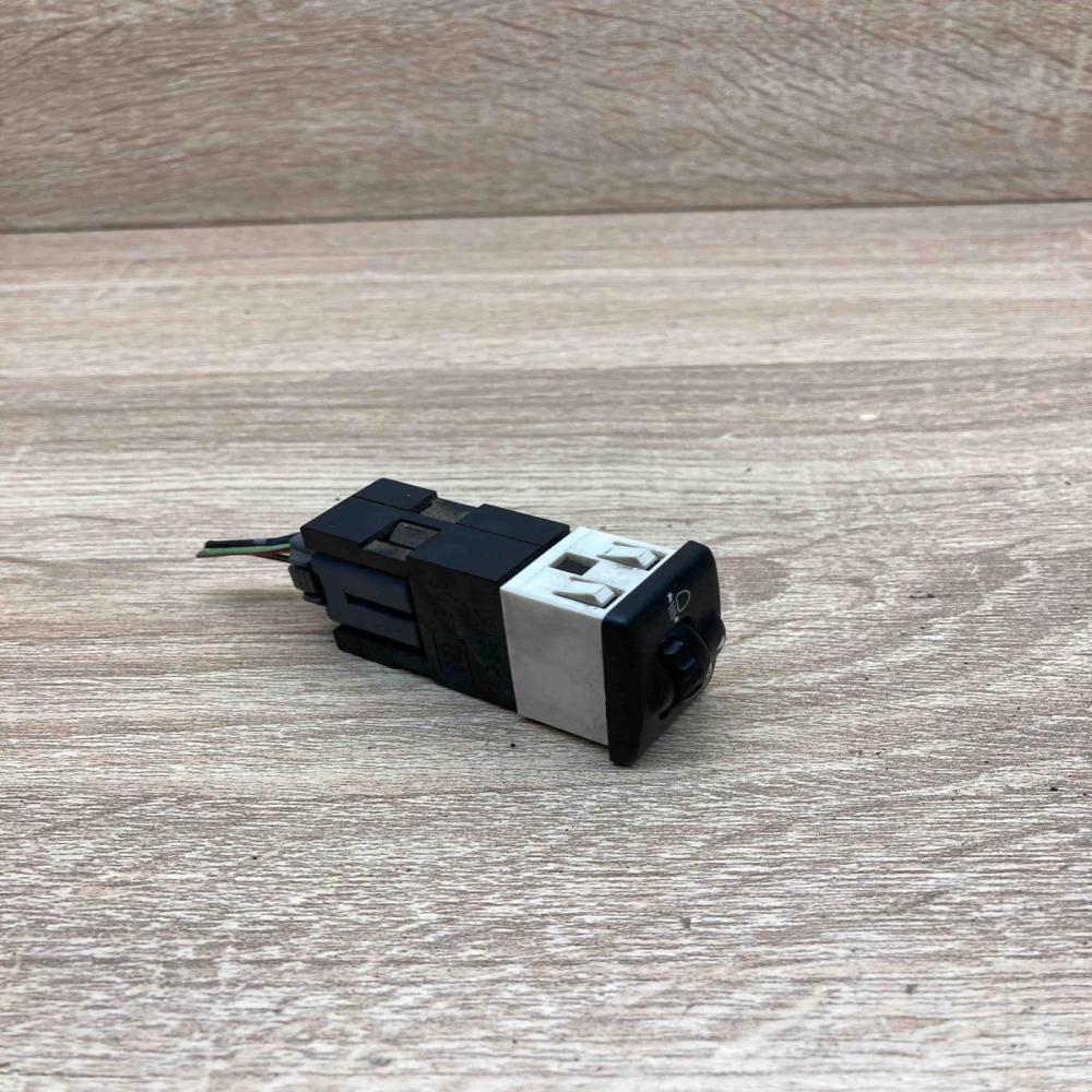 329 32074   Headlight level height control switch Suzuki Jimny