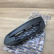 31294129   Front bumper lower grill Volvo S60