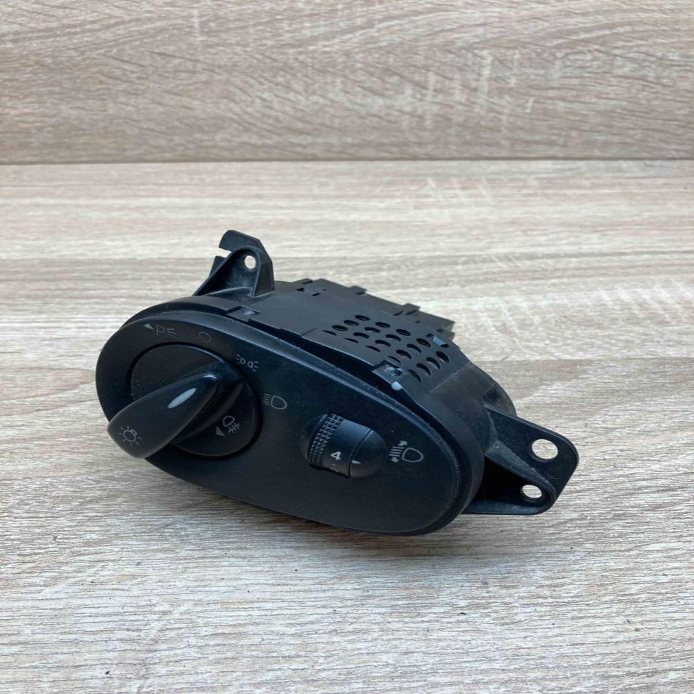 98AG 13A024 CH   Light switch Ford Focus