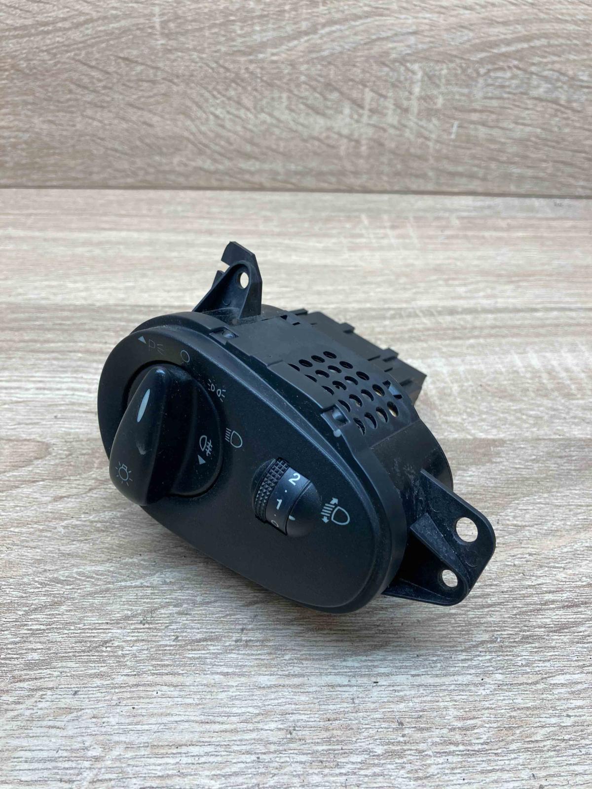 98AG 13A024 CH 04 0525 24 Used Light switch Ford Focus