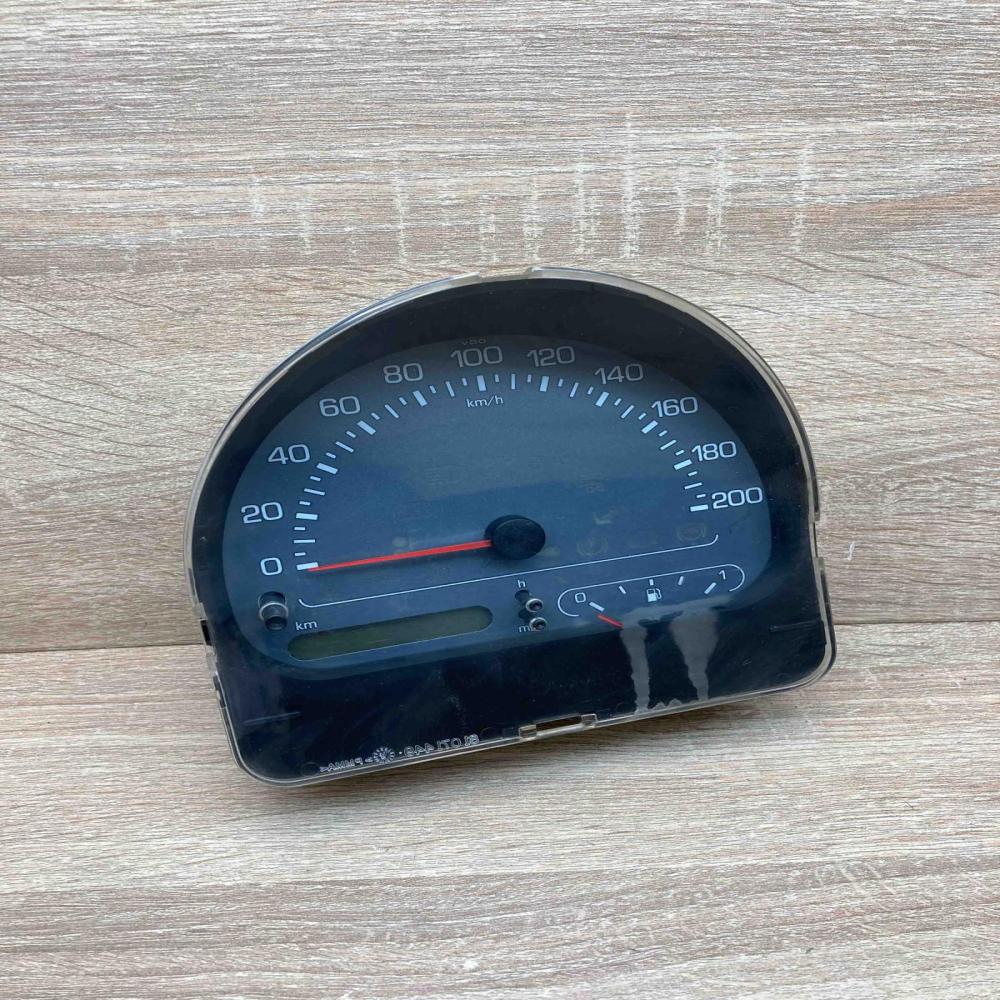 110008871010 4676 0515 81117940 Speedometer (instrument cluster) Opel Meriva A
