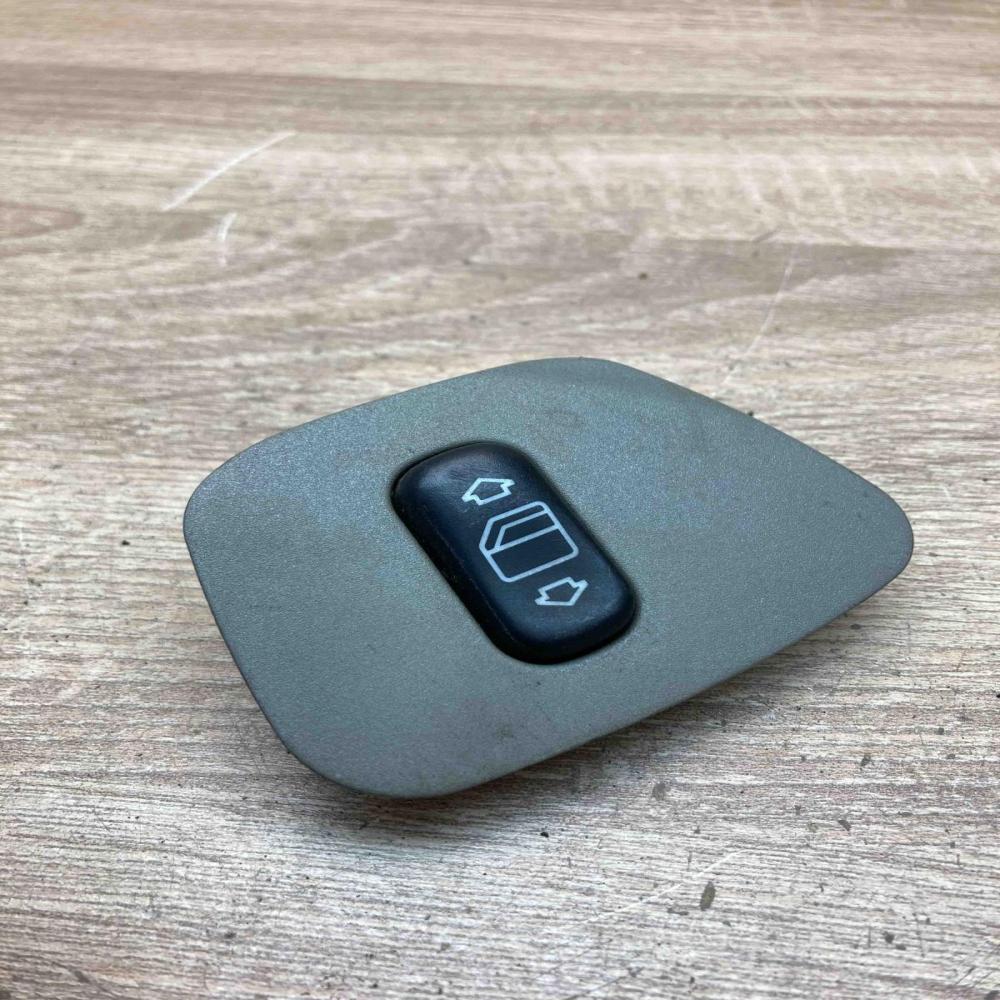 2108208210 Used  Electric window control switch Mercedes-Benz E W210