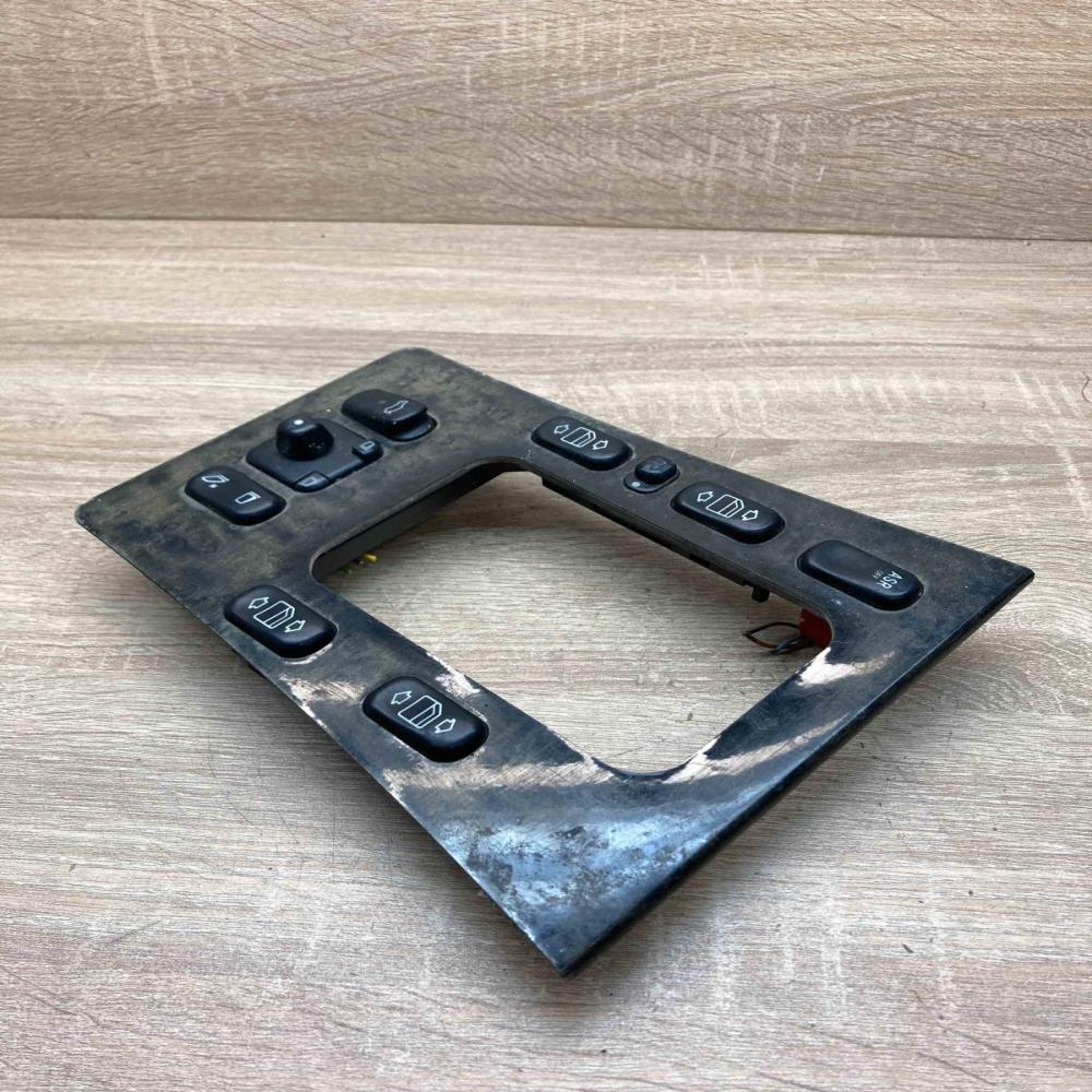 486010 PA66MX40  Gear shifter surround trim plastic Mercedes-Benz E W210