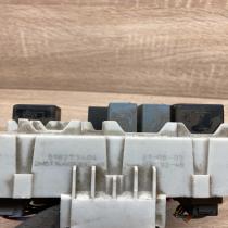 518273404   Fuse module Ford Focus