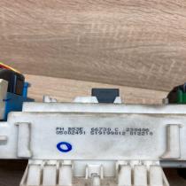 519199012 05002491  Fuse module Volvo V50