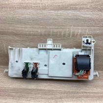 519216048   Fuse module Mazda 323