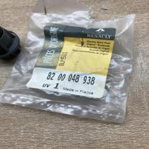 8200048938   Engine compartment rubber Renault Dacia Duster