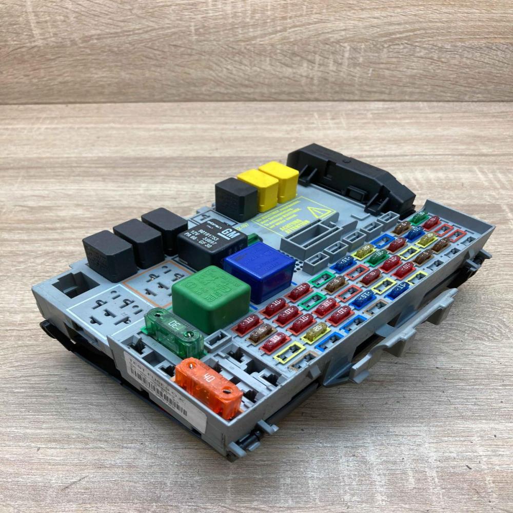 24412497   Fuse box set Opel Astra G