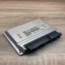 8D0907558F 0261204614  Engine control unit/module ECU Volkswagen PASSAT B5