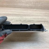 8D0907558F 0261204614  Engine control unit/module ECU Volkswagen PASSAT B5