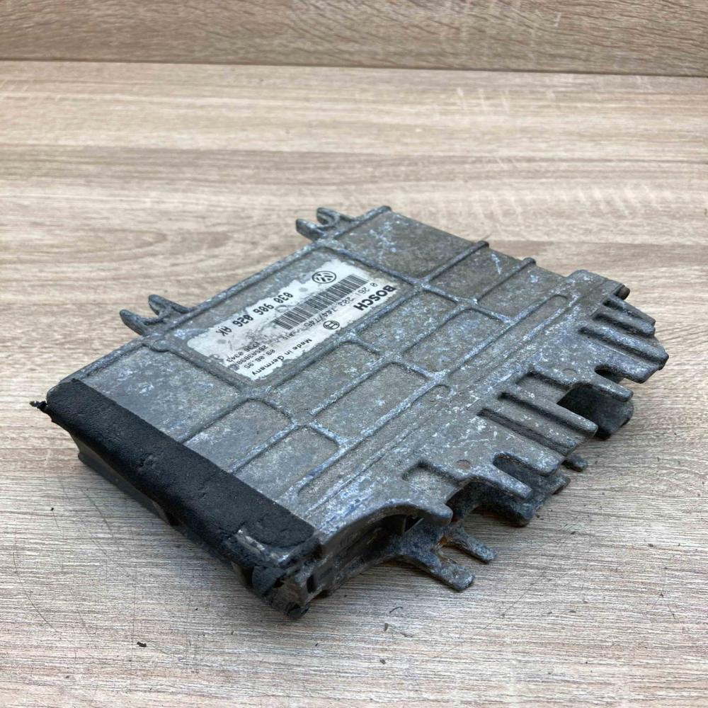 030906026AK 0261203744  Engine control unit/module ECU Volkswagen Polo III 6N 6N