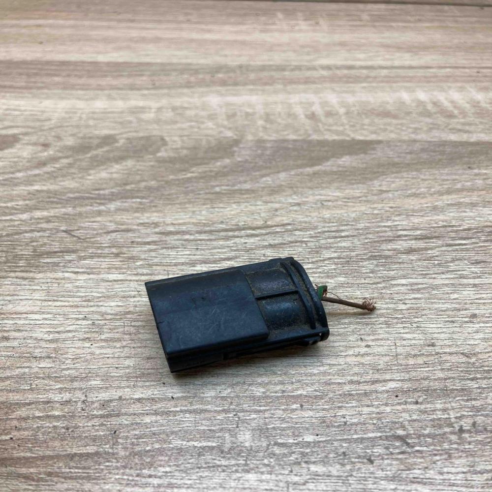 2 965361 1 2 967096 1  Plug wire BMW 3 E36