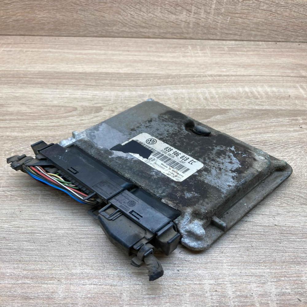 038906018EC  With Plug Engine control unit/module ECU Seat Ibiza II (6k)