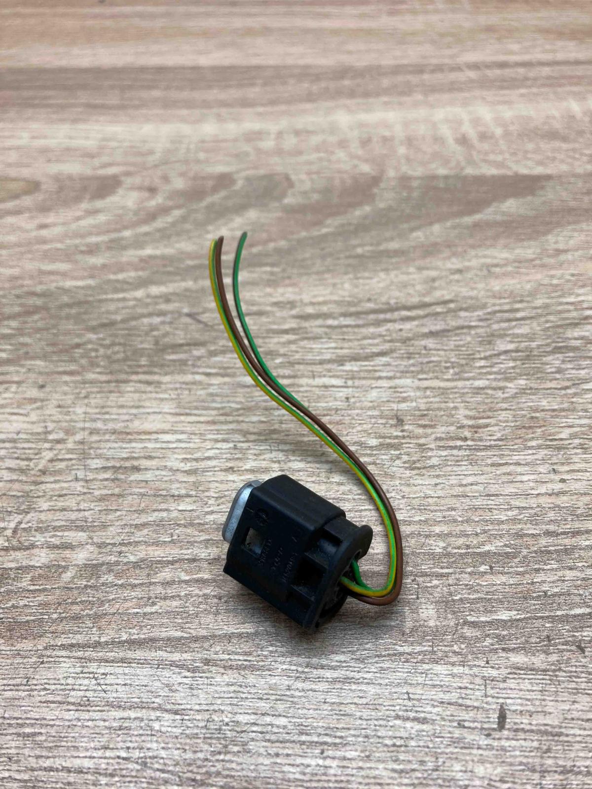 1452049 1  3PIN Plug wire BMW 3 F30 F35 F31