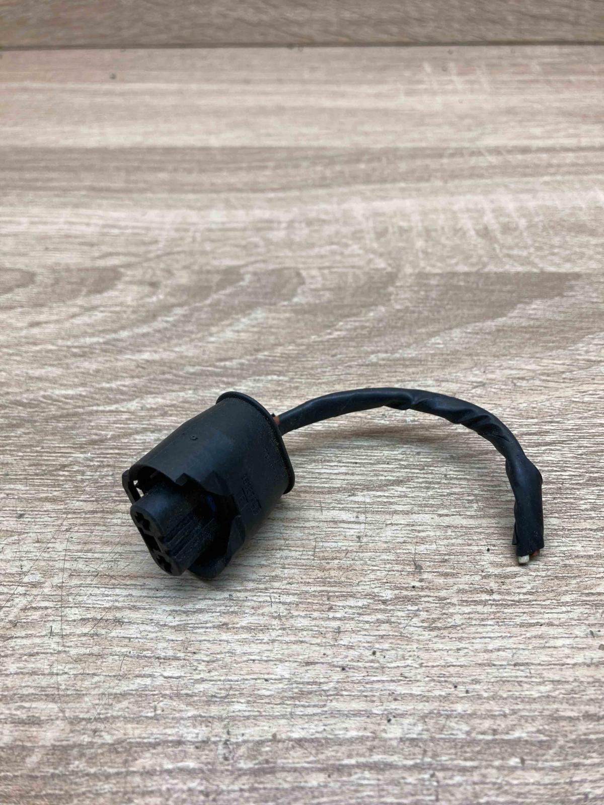 965574 1 967327 1 2PIN Plug wire BMW 5 E39