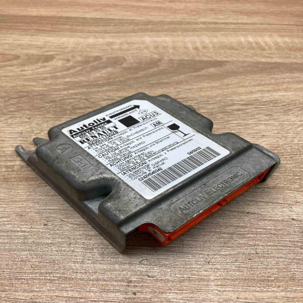 600639500 8200117652B  Airbag control unit/module Renault Scenic I