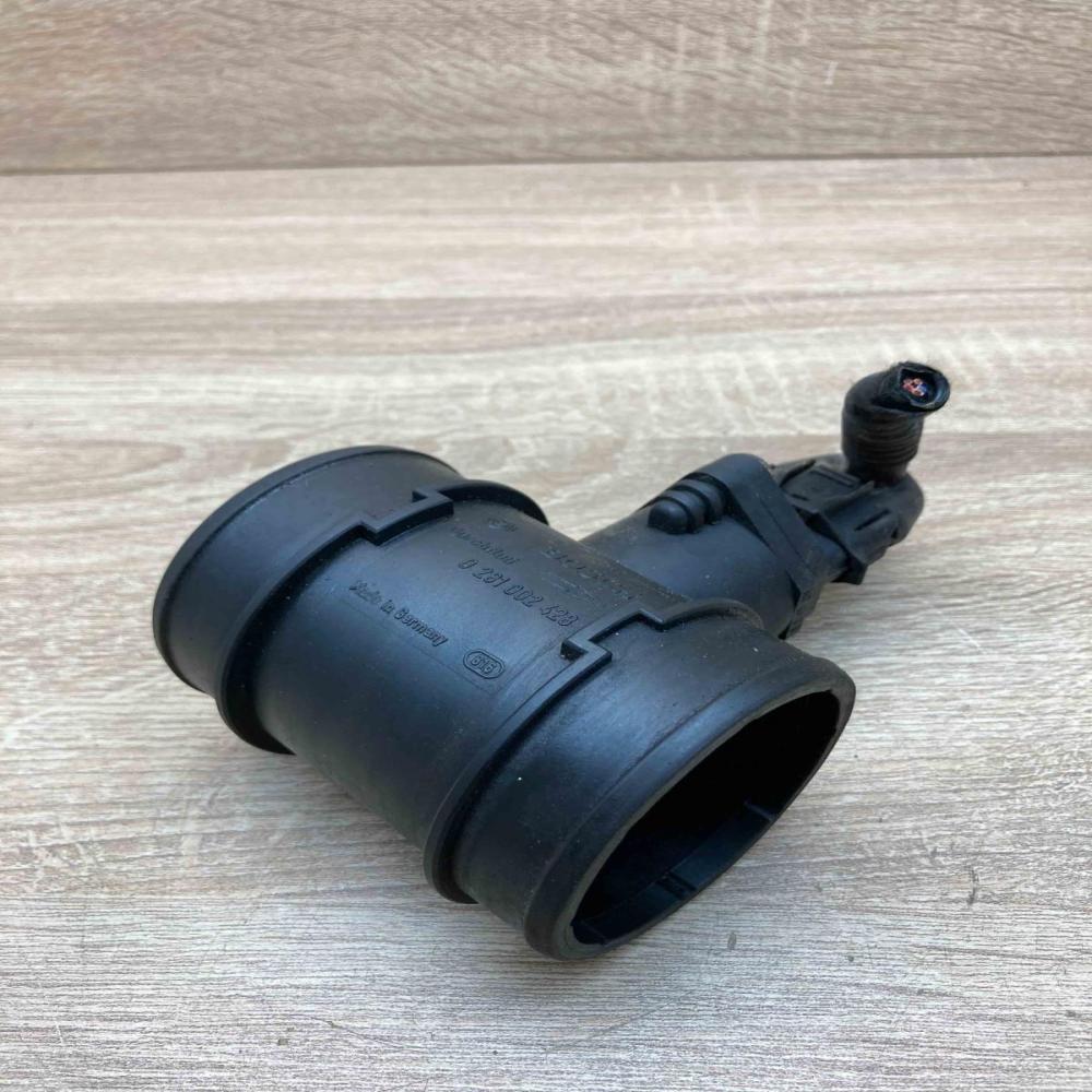 0281002428  With Plug Mass air flow meter Opel Astra G
