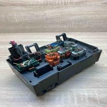 P05144505AB 199400604  Fuse module Chrysler Voyager
