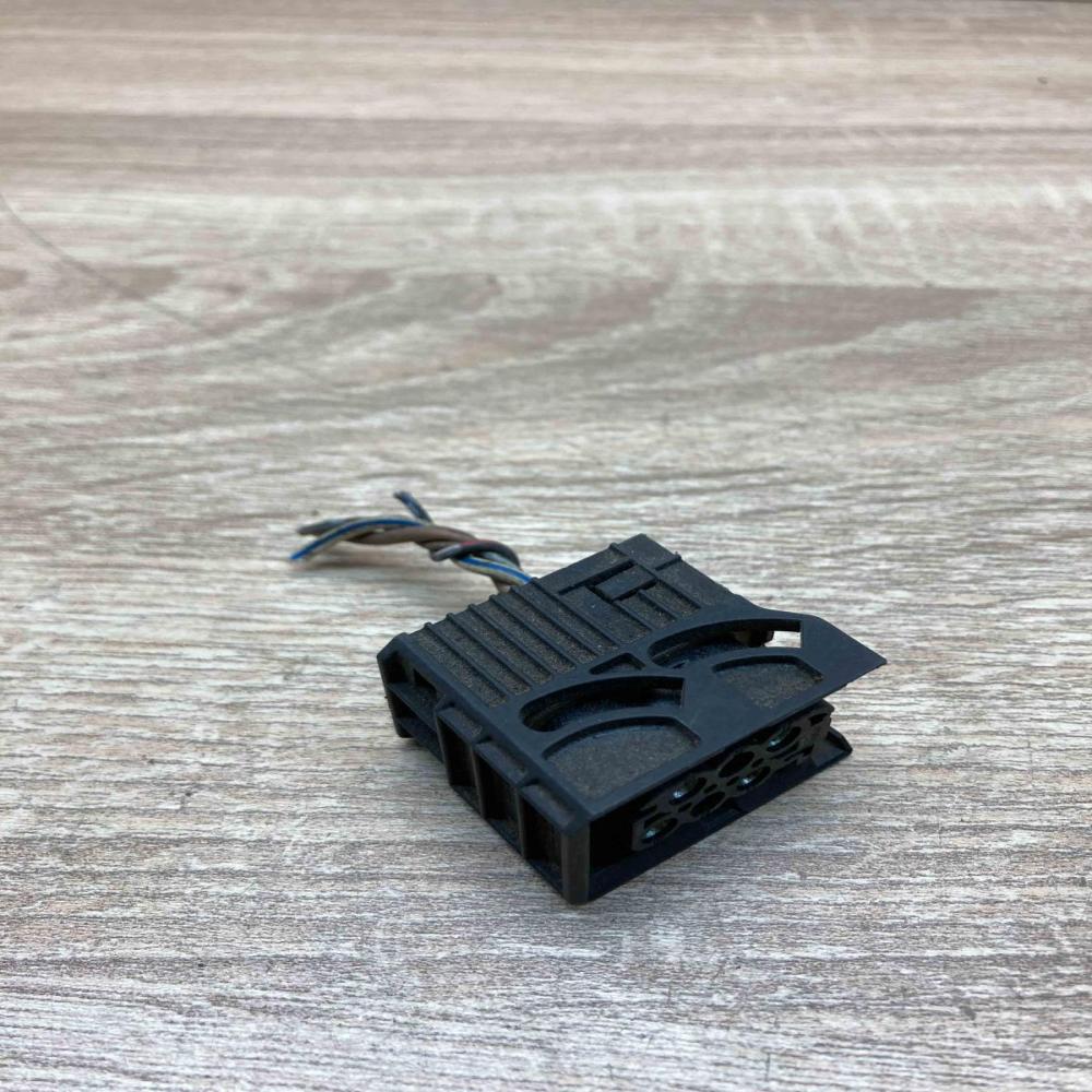 1387190 2 963229 1  Plug wire BMW 7 E65 E66