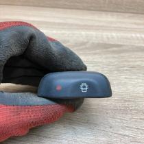 429993B  With Plug Central locking switch button Renault Megane I