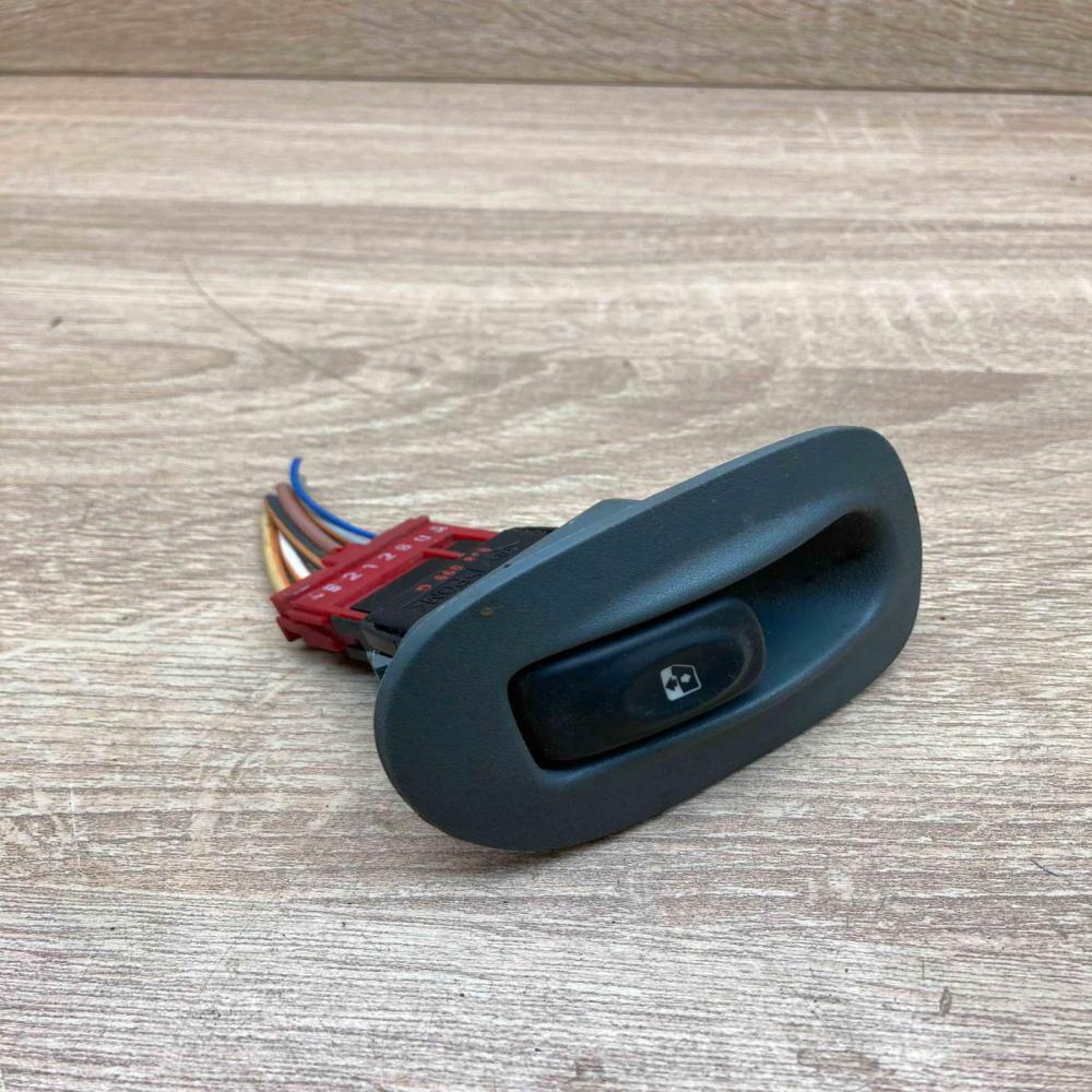 838099G 49212908 With Plug Electric window control switch Renault Scenic I