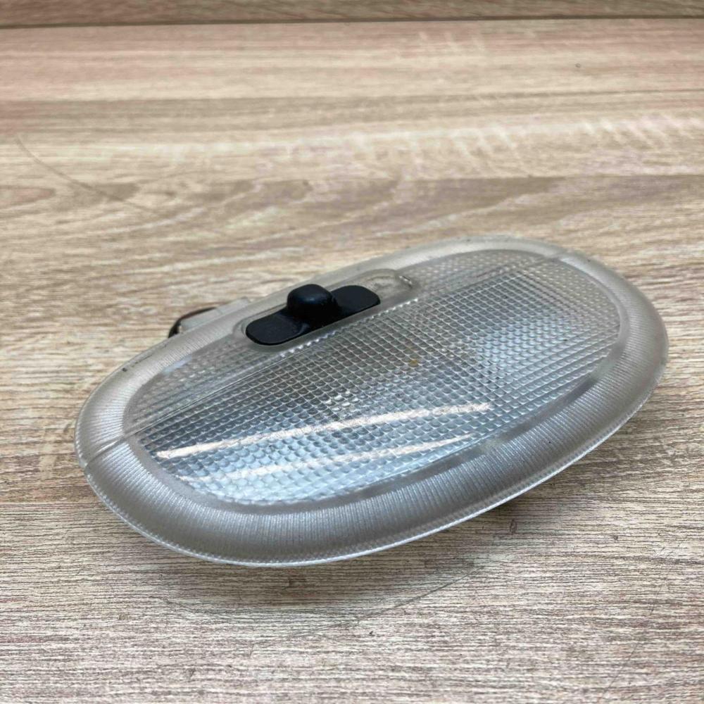 XS41 13776 BA 150554  Front seat light Ford Focus