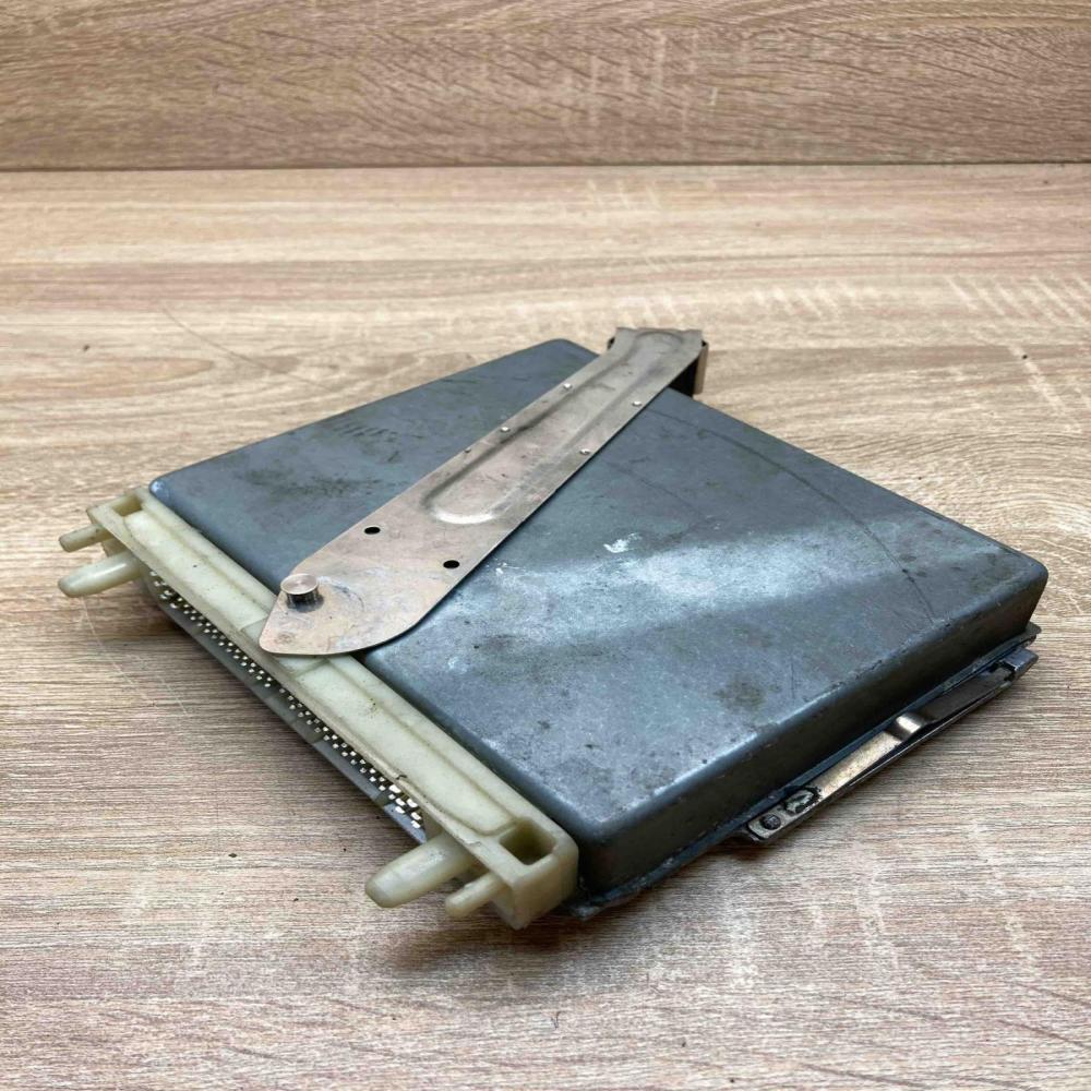 P01270297 0281001592  Engine control unit/module ECU Volvo S70  V70  V70 XC