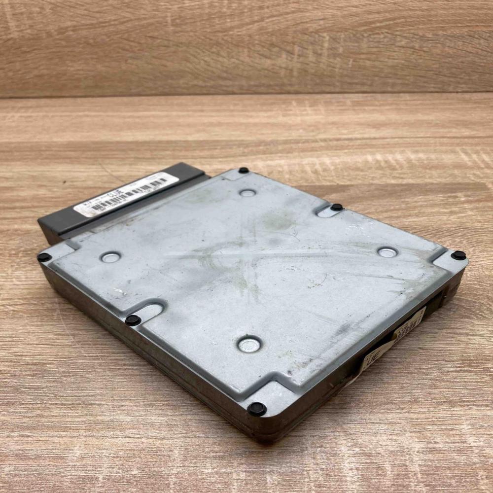 1S4F 12A650 AC CLUE  Engine control unit/module ECU Ford Focus