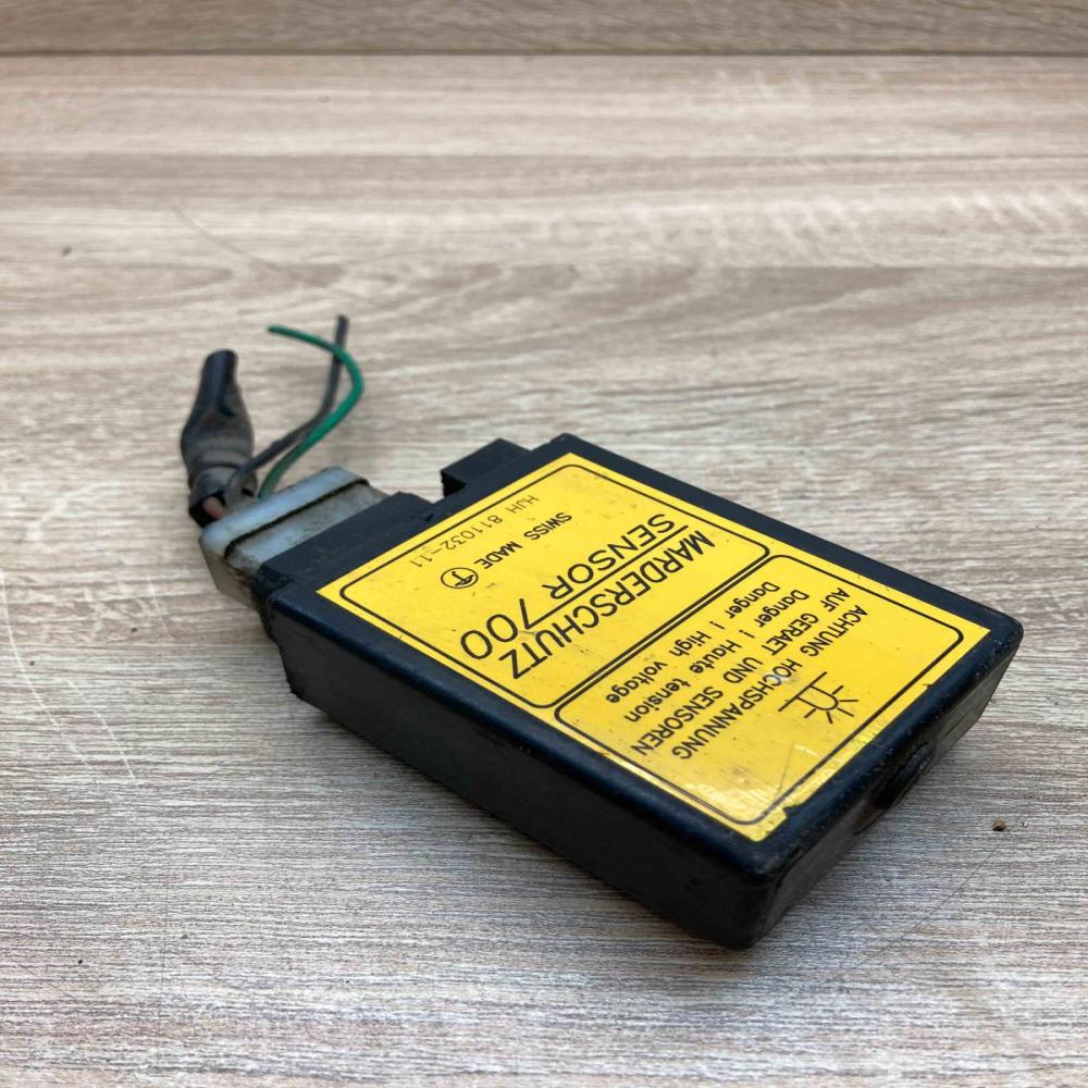 HJH811032 11  With Plug Other control units/modules Volvo S40, V40