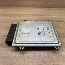 39111 25100 5WY5242B  Engine control unit/module ECU Volvo V70