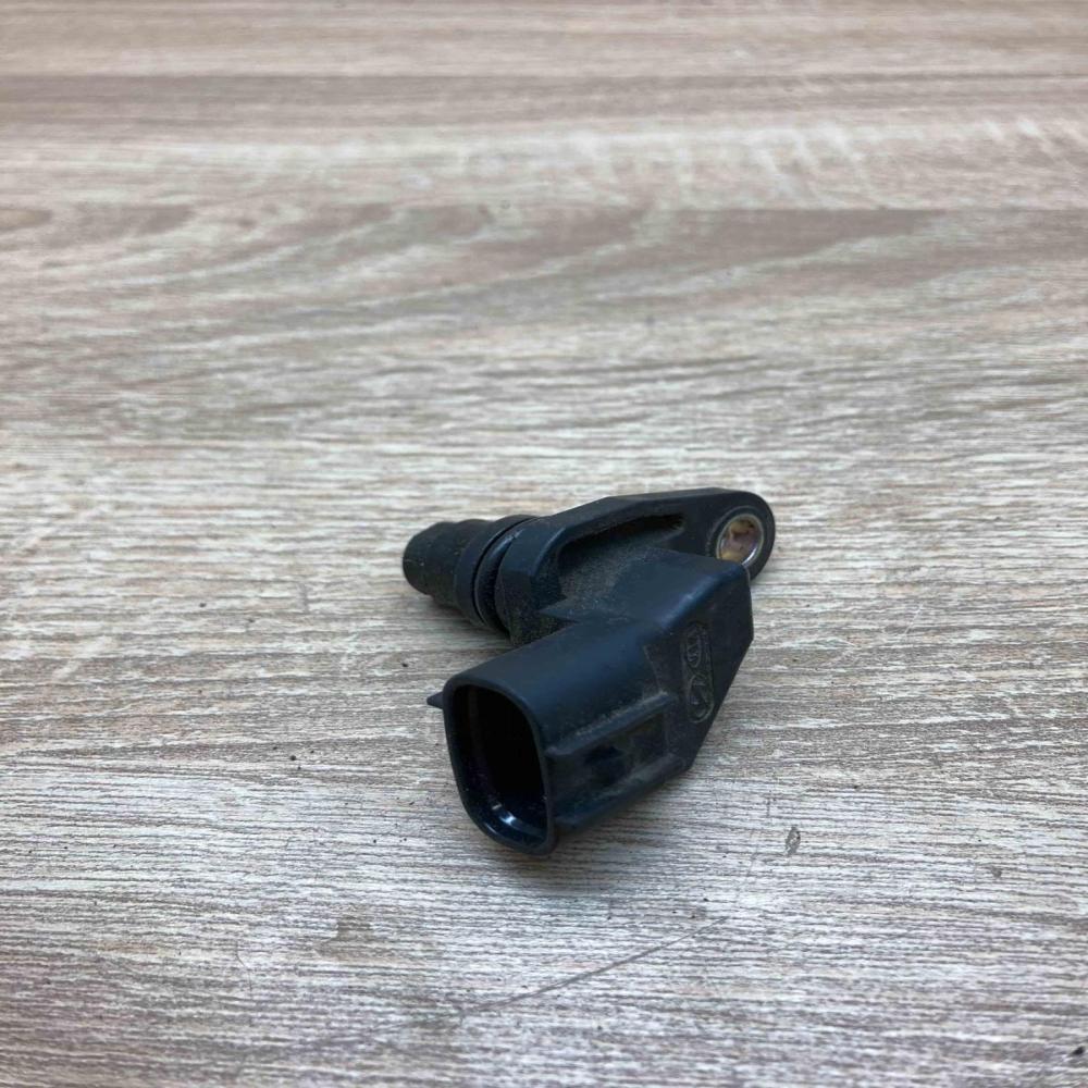 39350 25000   Crankshaft position sensor Hyundai Sonata