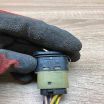 98AG 14529 CB 03162701 With Plug Electric window control switch Ford Focus