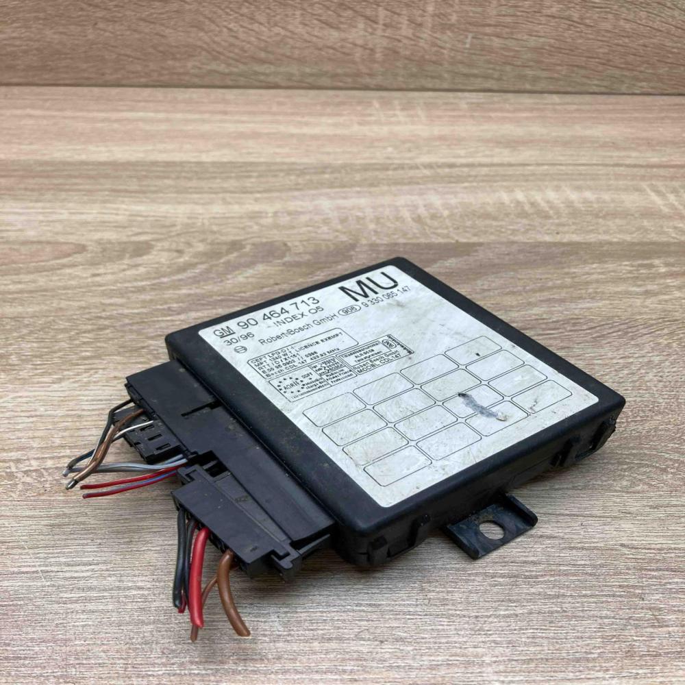 90464713 MU With Plug Comfort/convenience module Opel Vectra B