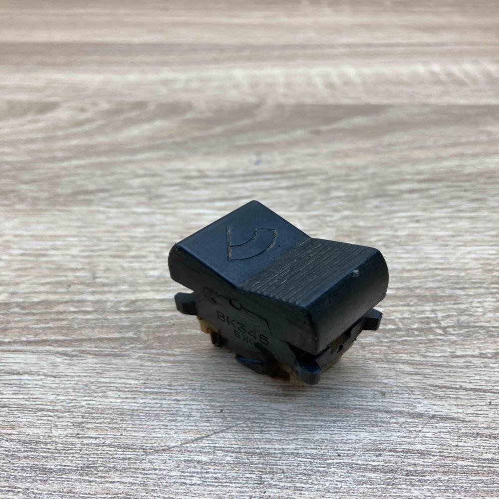 BK345   Electric window control switch Volkswagen Transporter - Caravelle T4