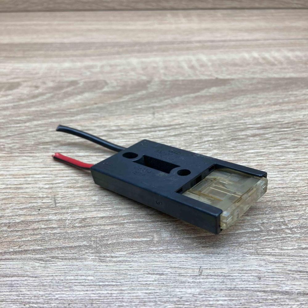 8A0937530 GSM4  Fuse Audi A6 S6 C5 4B