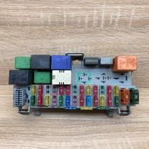 90483952 90493887  Fuse box set Opel Corsa B