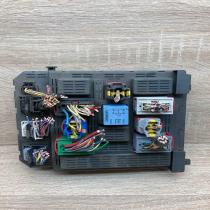 250102  With Plug Fuse module Peugeot 607