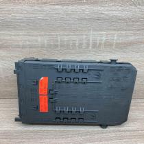 250102  With Plug Fuse module Peugeot 607