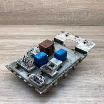 24350 4U100 0324001  Fuse module Nissan Almera Tino