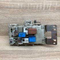 24350 4U100 0324001  Fuse module Nissan Almera Tino