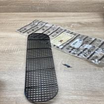 6U0819071   Front bumper lower grill Skoda Felicia I