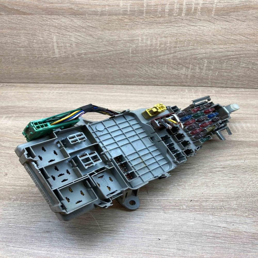 3820A SN7 G105   Fuse box set Rover 620