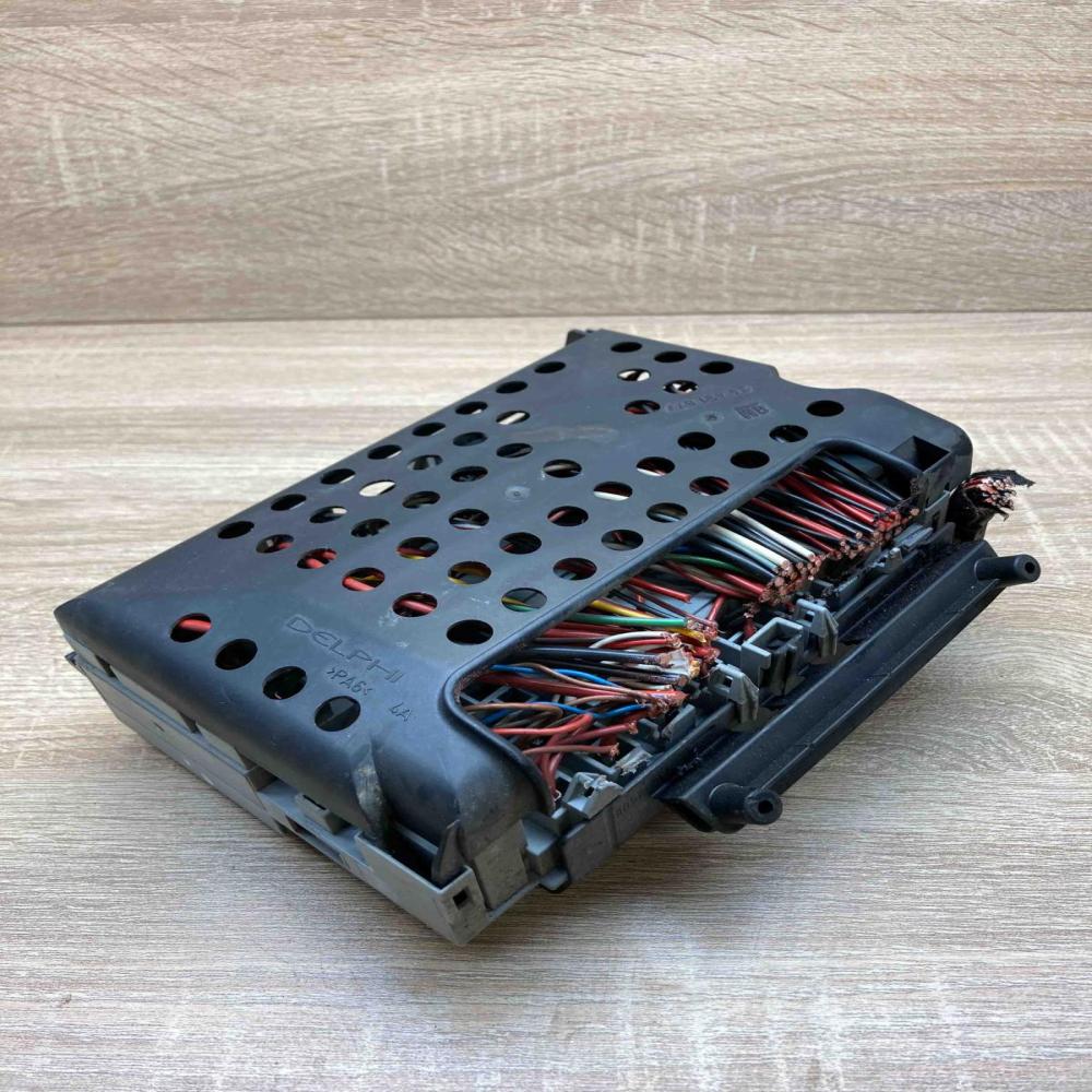 24412497 24431677  Fuse box set Opel Astra G