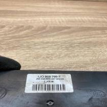 1J0959799F 5DK007952 00  Comfort/convenience module Volkswagen PASSAT B5.5