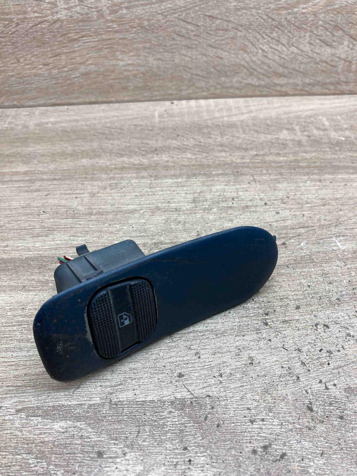 7M0867255P 95VWA17167  Electric window control switch Ford Galaxy