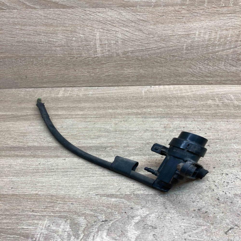 7700109899   Turbo solenoid valve Renault Laguna I